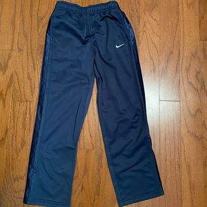 Boy’s Nike pants
